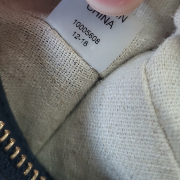 Tory Burch Halfmoon Satchel - Picture 4 of 5